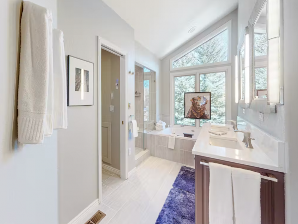 Eagle Vail Golf Course home