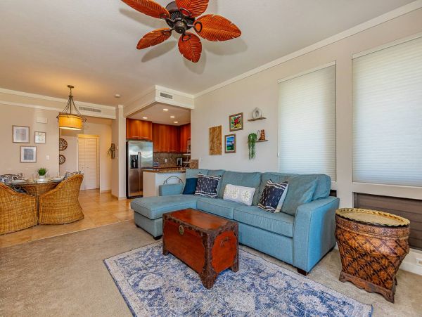 Inviting One Bedroom Rental Well Appointed with Captivating Views!