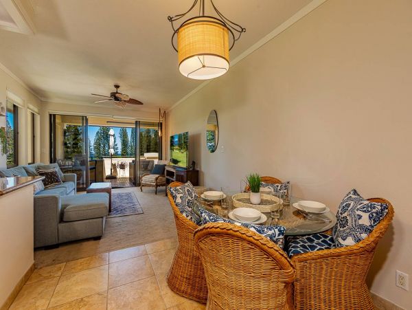 Inviting One Bedroom Rental Well Appointed with Captivating Views!