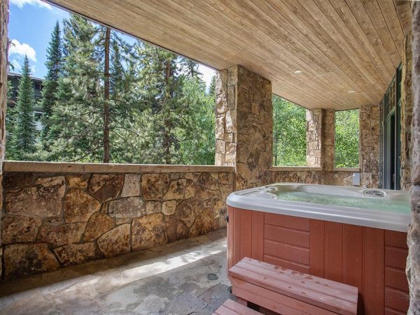 Vail Vacation Condo Four Bedroom + Den