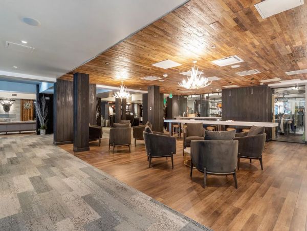 Stunning Four Bedroom Plus Den Vacation Condo in Vail Sleeps 12