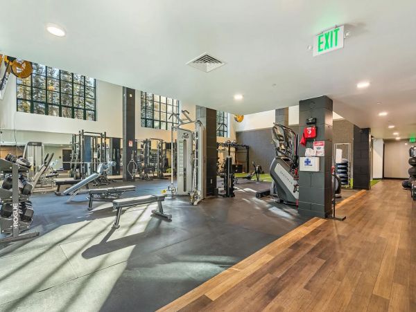 Stunning Four Bedroom Plus Den Vacation Condo in Vail Sleeps 12