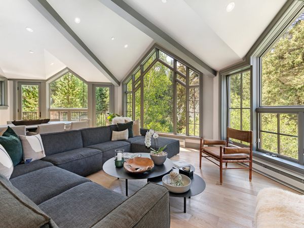 Stunning Four Bedroom Plus Den Vacation Condo in Vail Sleeps 12