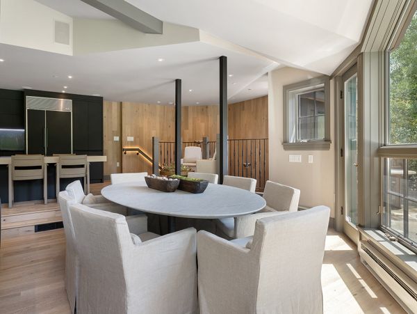 Stunning Four Bedroom Plus Den Vacation Condo in Vail Sleeps 12