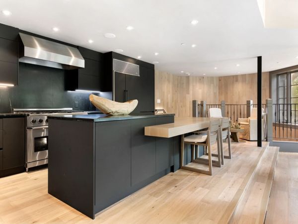 Stunning Four Bedroom Plus Den Vacation Condo in Vail Sleeps 12