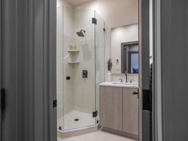 Stunning Four Bedroom Plus Den Vacation Condo in Vail Sleeps 12