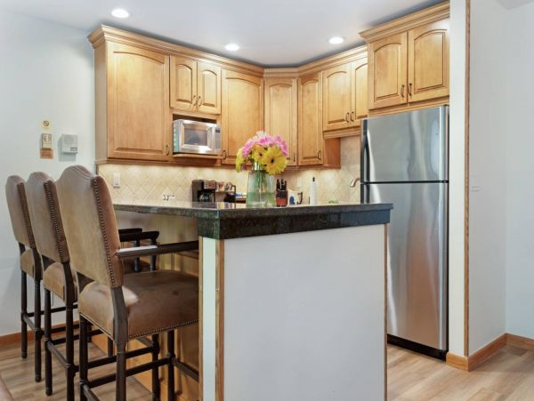 Nice two story unit on the West Vail shuttle