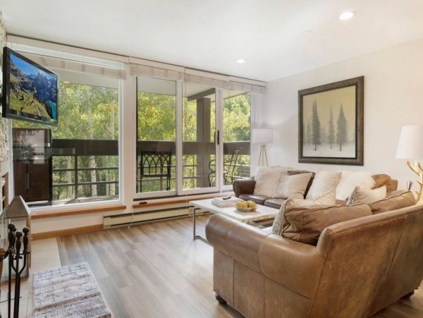 Nice two story unit on the West Vail shuttle