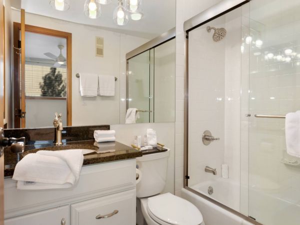 Nice two story unit on the West Vail shuttle
