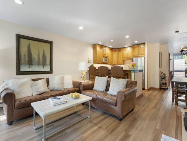 Nice two story unit on the West Vail shuttle