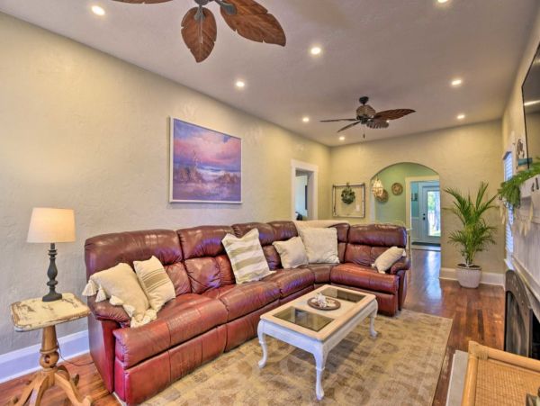 Lovely Bradenton 3 Bedroom Vacation Home Sleeps 6