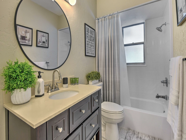 Anna Maria Island Holmes Beach Home 1031066