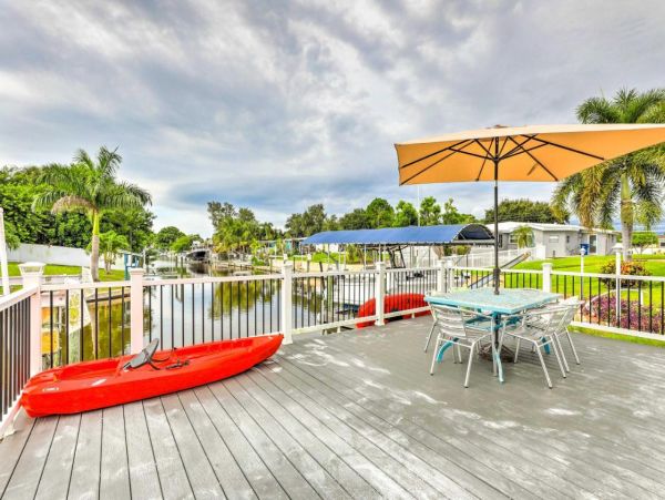 Bradenton 3 Bedroom Home with Canal View & Dock