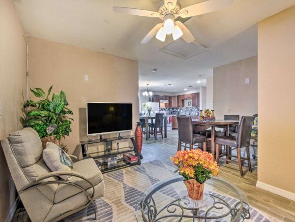 Charming 3 Bedroom Duplex in Bradenton