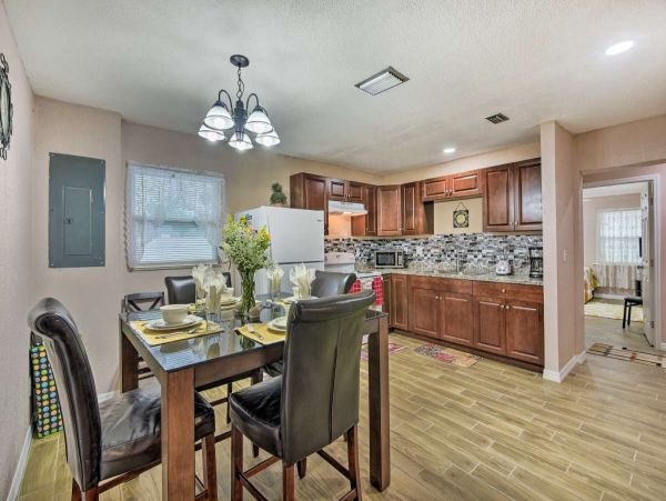 Charming 3 Bedroom Duplex in Bradenton