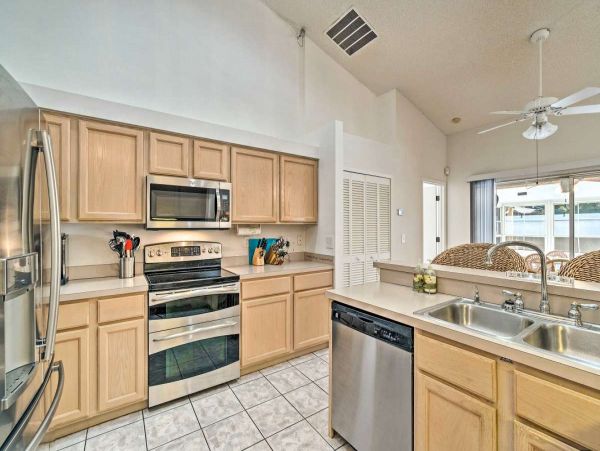Bradenton Vacation Pool Home Three Bedroom
