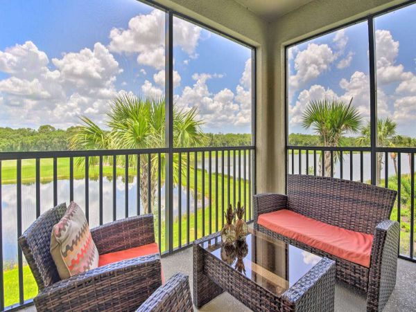 Lake City Vacation Condo Three Bedroom Walk to Beach