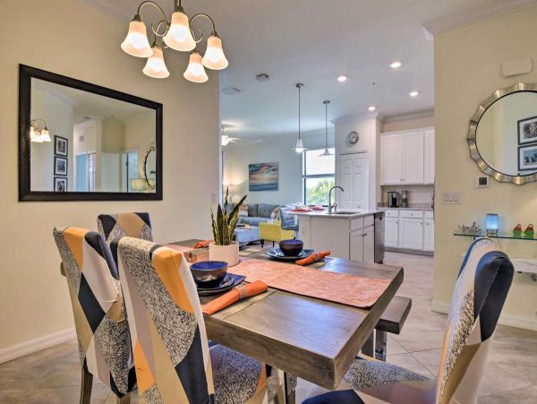 Lake City Vacation Condo Three Bedroom Walk to Beach