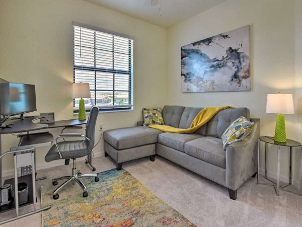 Lake City Vacation Condo Three Bedroom Walk to Beach