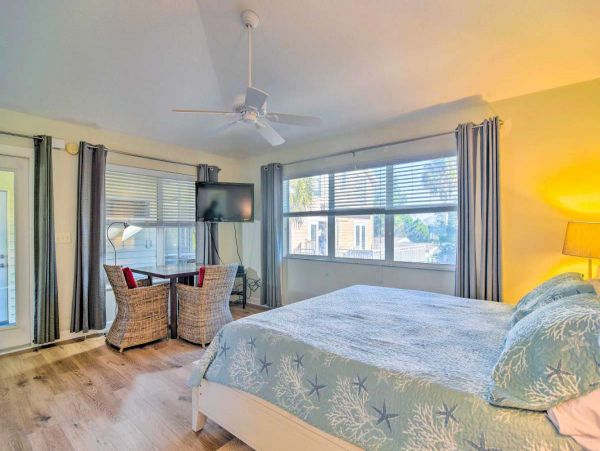 Anna Maria Island Holmes Beach Home 1031090