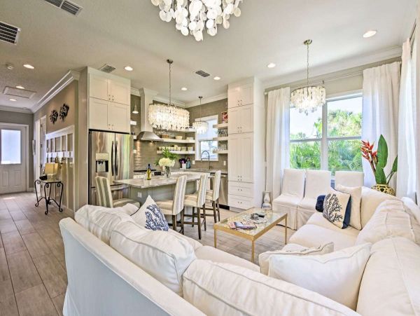 Lovely 3 Bedroom Townhome in Holmes Beach Walk to Beach