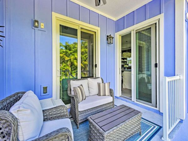 Lovely 3 Bedroom Townhome in Holmes Beach Walk to Beach
