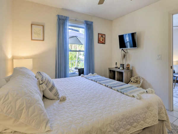 Anna Maria Island Holmes Beach Home 1031098