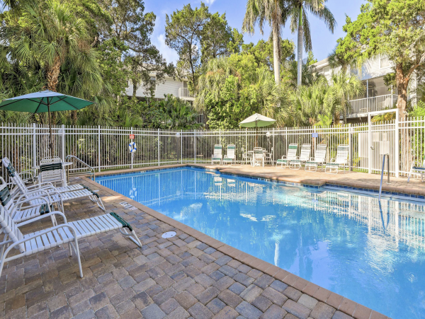 Anna Maria Island Holmes Beach Home 1031098