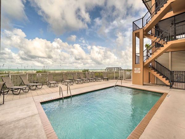 Anna Maria Island Holmes Beach Condo 1031100