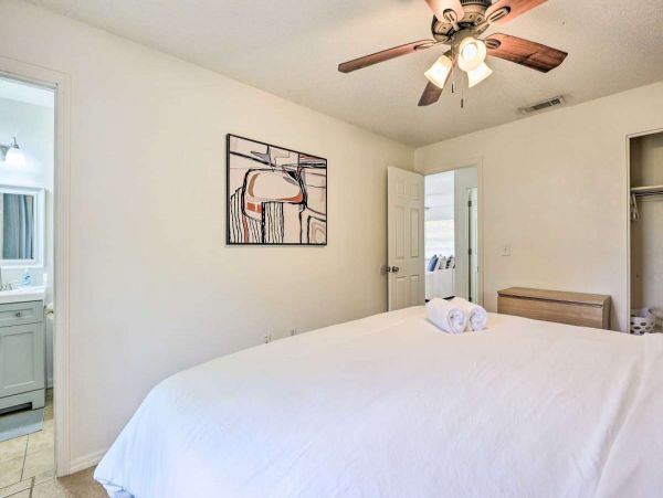 Anna Maria Island Holmes Beach Home 1031101