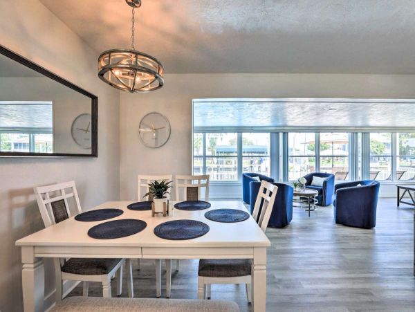 Beautiful Palmetto Vacation Home Three Bedroom
