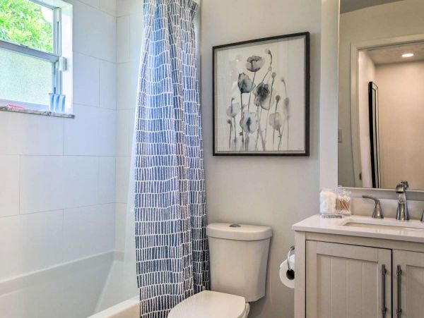 Beautiful Palmetto Vacation Home Three Bedroom