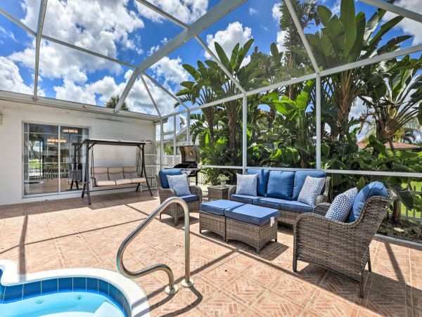 Beautiful Palmetto Vacation Home Three Bedroom
