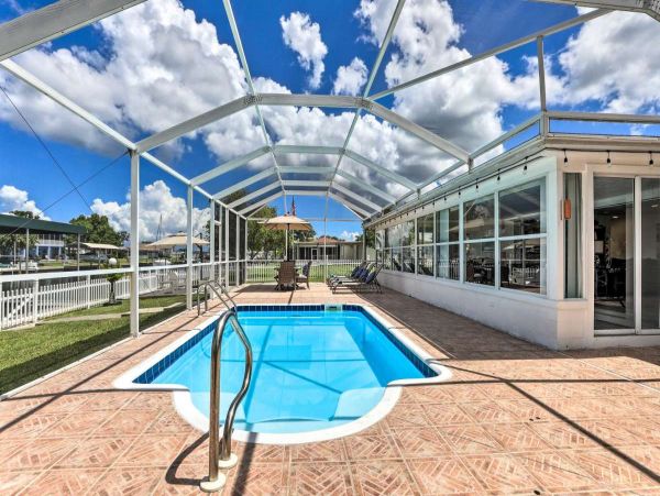 Beautiful Palmetto Vacation Home Three Bedroom