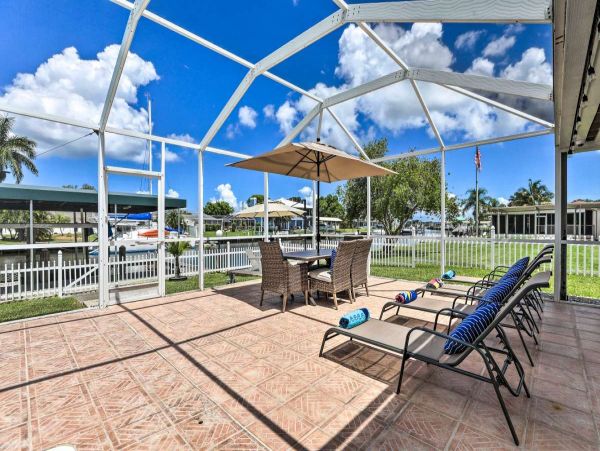 Beautiful Palmetto Vacation Home Three Bedroom