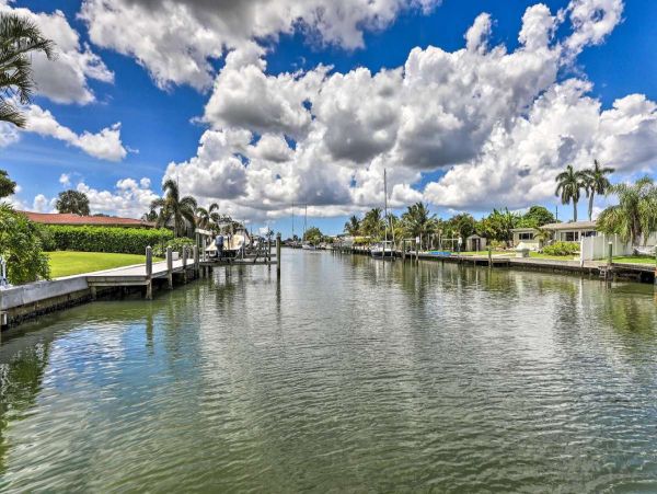 Beautiful Palmetto Vacation Home Three Bedroom