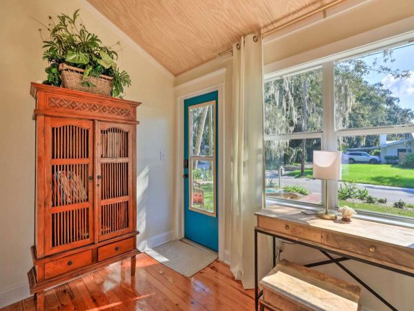 Charming Palmetto Retreat with Backyard Haven