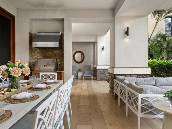 Beachside Three Bedroom Vacation Rental Condo in Kapalua