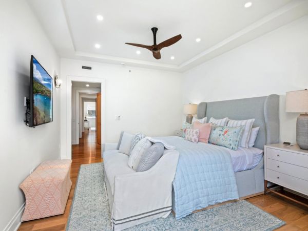 Beachside Three Bedroom Vacation Rental Condo in Kapalua