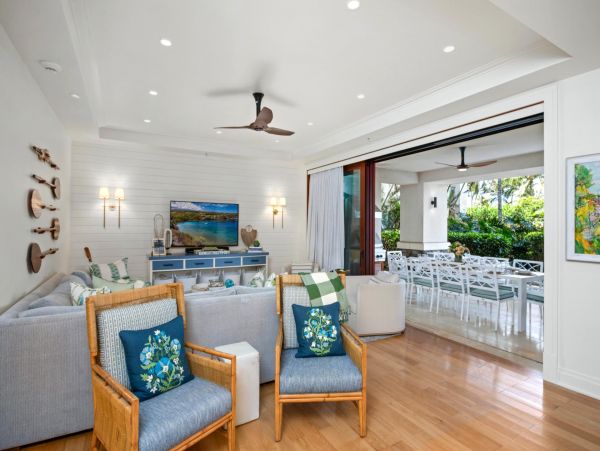 Beachside Three Bedroom Vacation Rental Condo in Kapalua