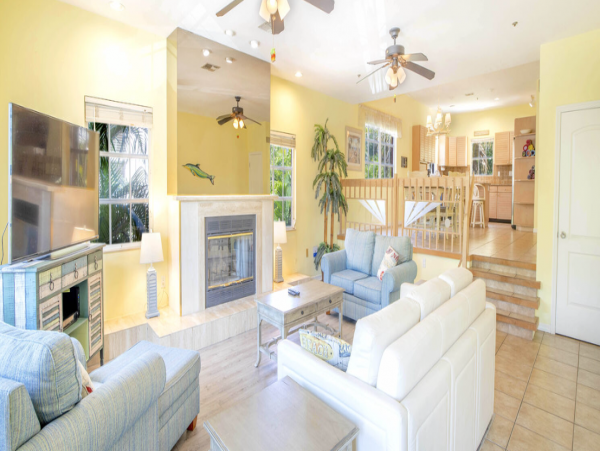 Three Bedroom Vacation Rental Close to Beach in Siesta Key