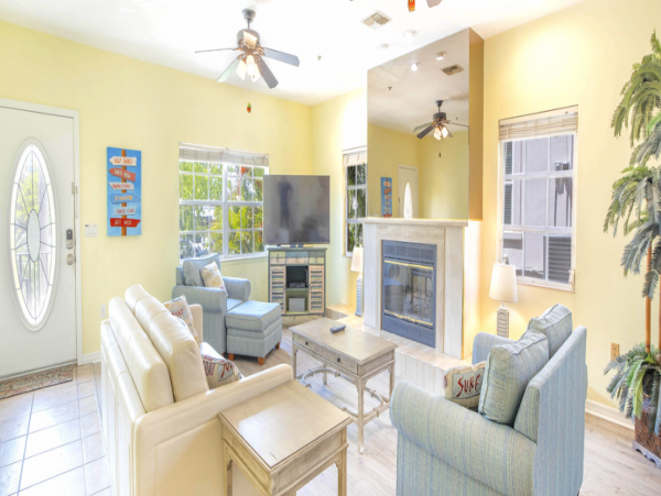 Three Bedroom Vacation Rental Close to Beach in Siesta Key
