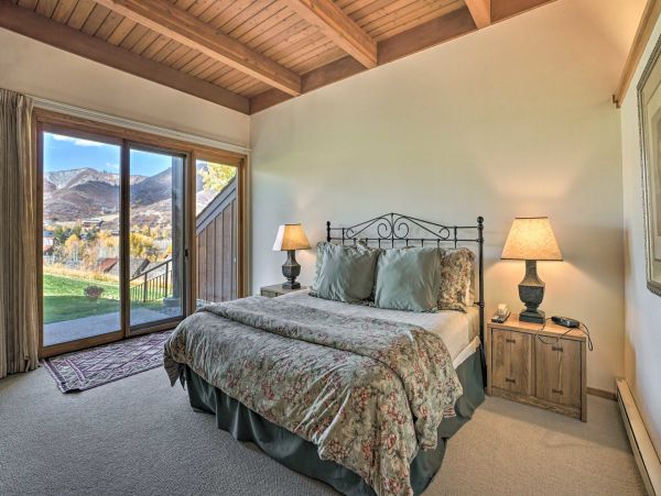 Charming Townhome with 2 Bedrooms in Snowmass