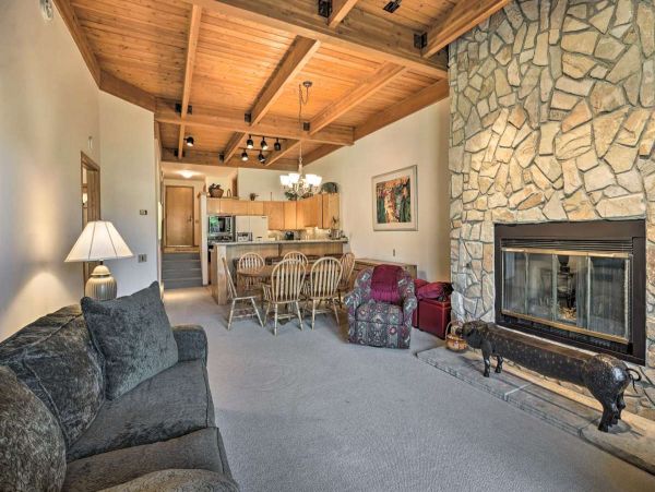 Charming Townhome with 2 Bedrooms in Snowmass