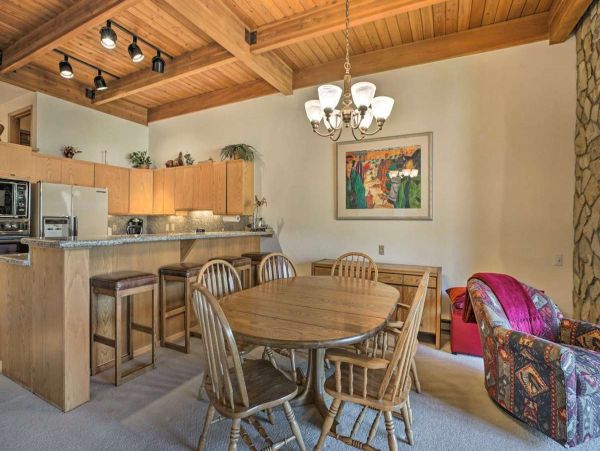 Charming Townhome with 2 Bedrooms in Snowmass