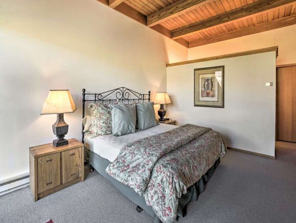 Charming Townhome with 2 Bedrooms in Snowmass