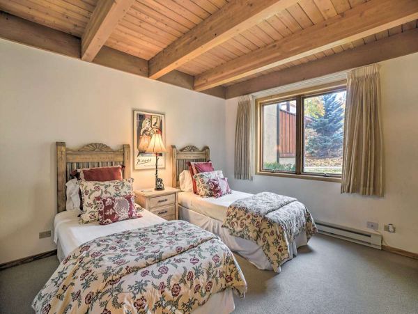 Charming Townhome with 2 Bedrooms in Snowmass