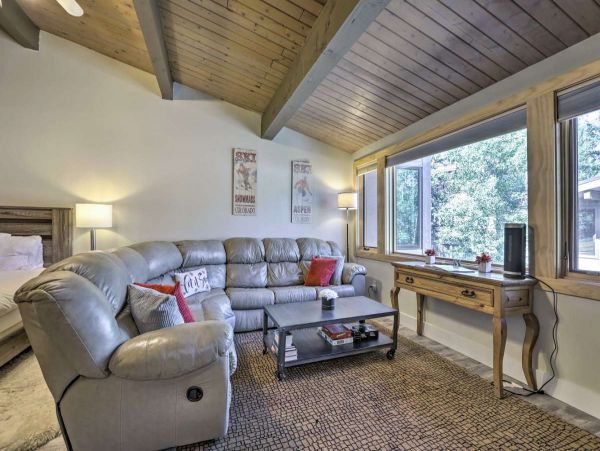 Snowmass Charming Studio with Great Amenities
