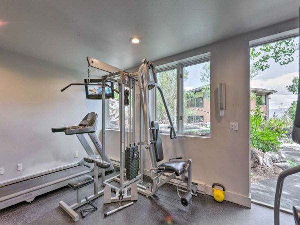 Snowmass Charming Studio with Great Amenities