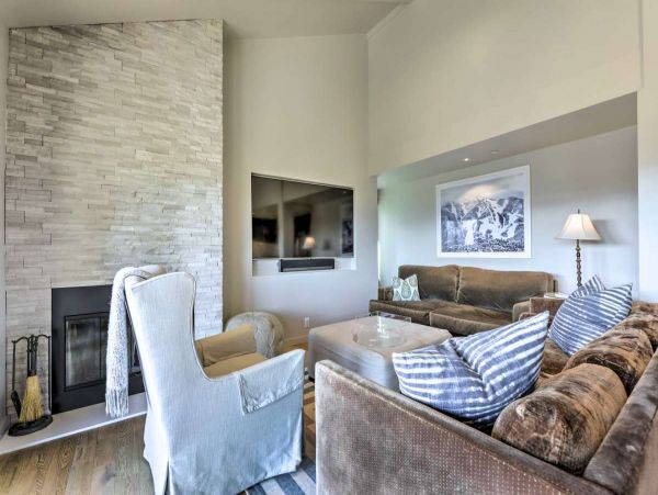 Lovely Snowmass 3 Bedroom Vacation Condo
